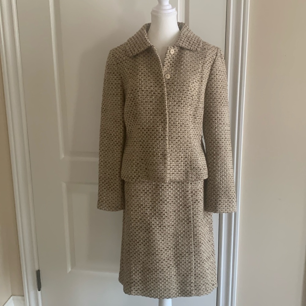Vintage Ann Taylor LOFT tweed  jacket and matching skirt coordinated set
